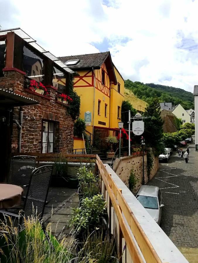 科赫姆 Zum Froehlichen Weinberg酒店 外观 照片